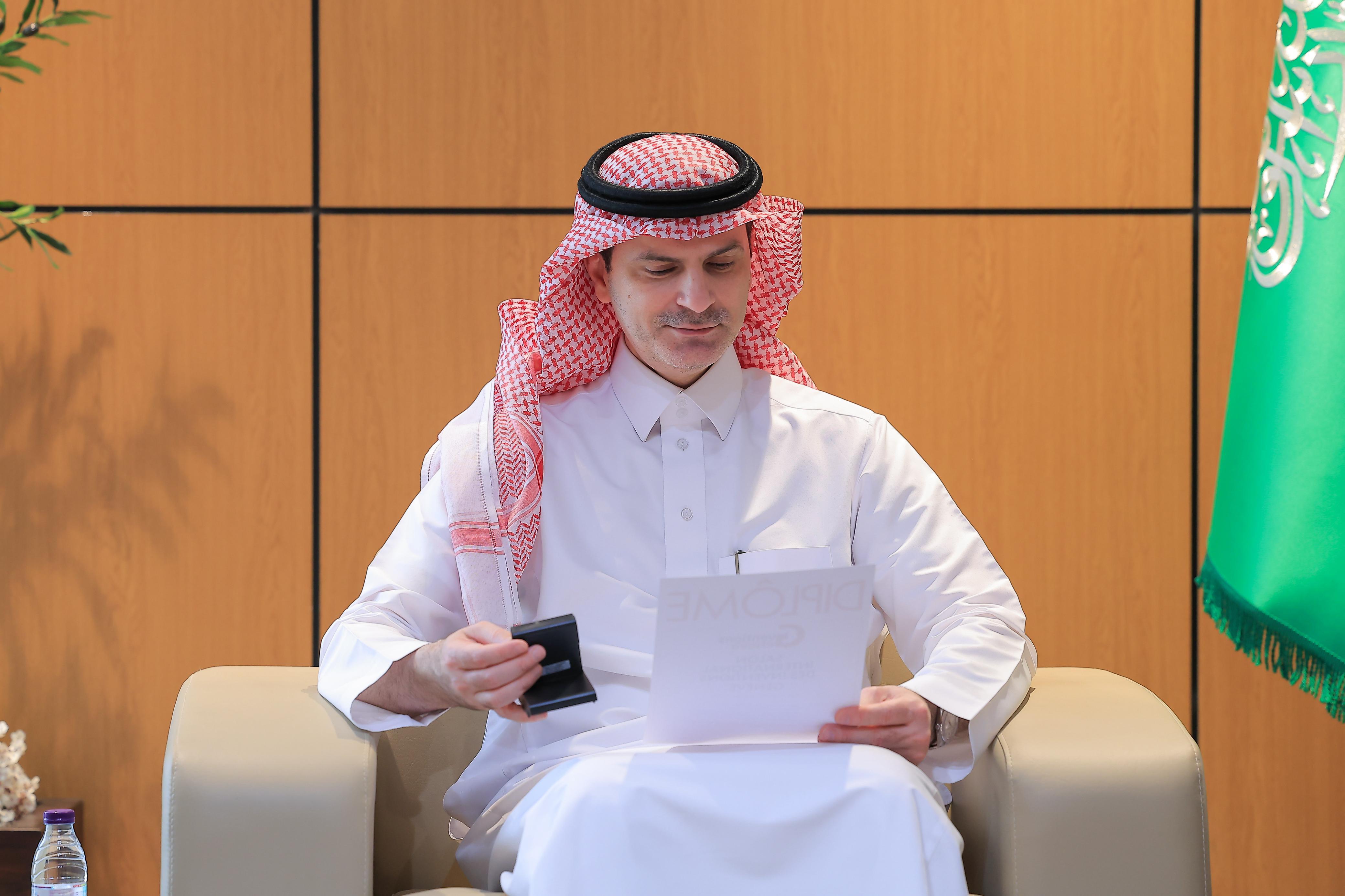 سعادة رئيس جامعة الجوف، يستقبل مبدعي الجامعة